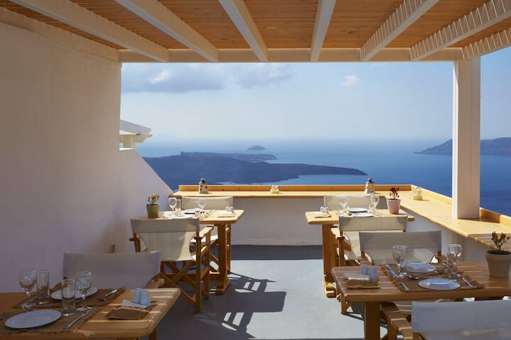 Dining 129 of 163