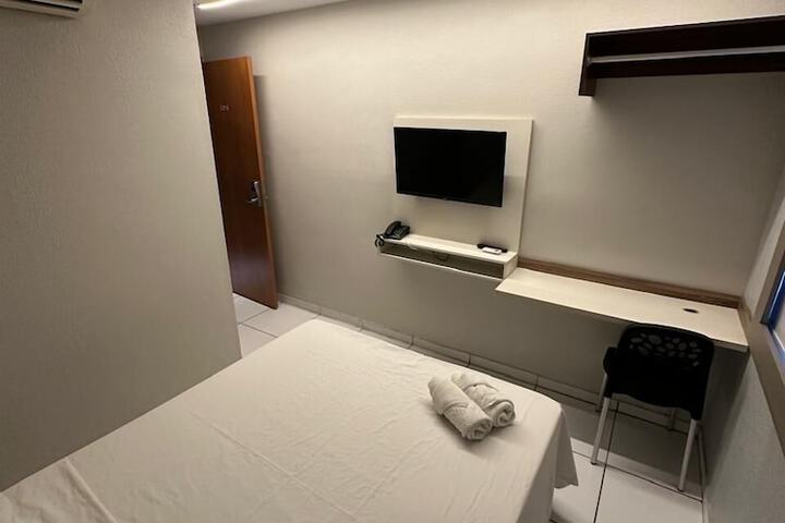 Room 13 of 39