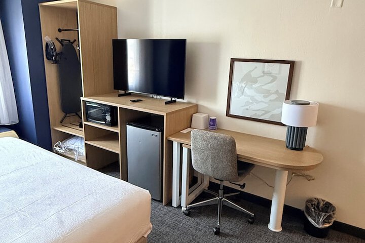 Room 18 of 35