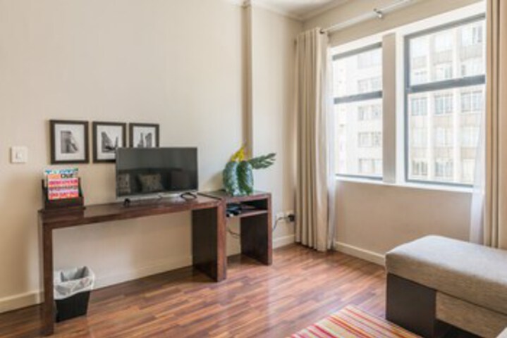 Room 14 of 18