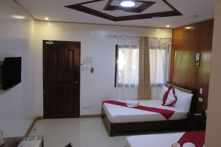 Room 8 of 69