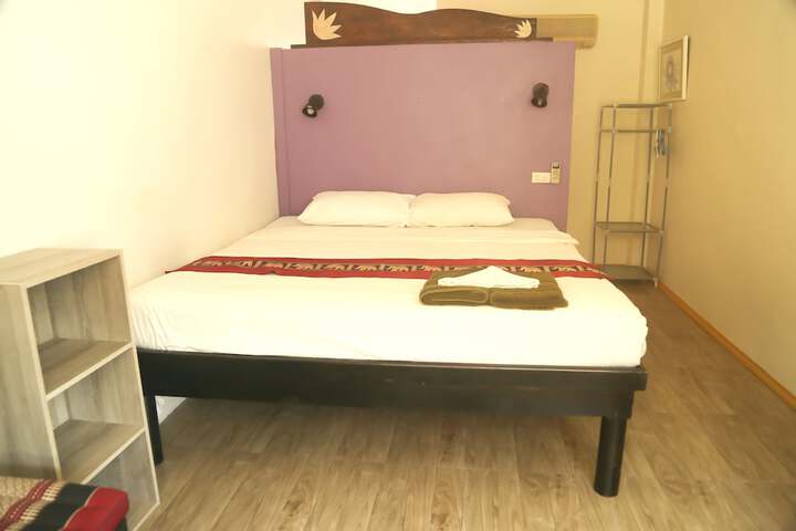 Room 21 of 40