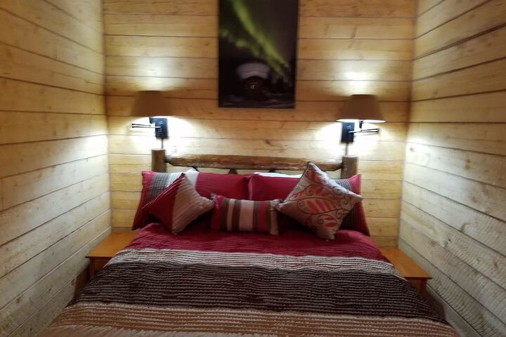 Room 25 of 77