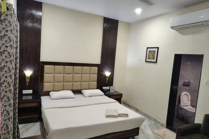 Room 6 of 46