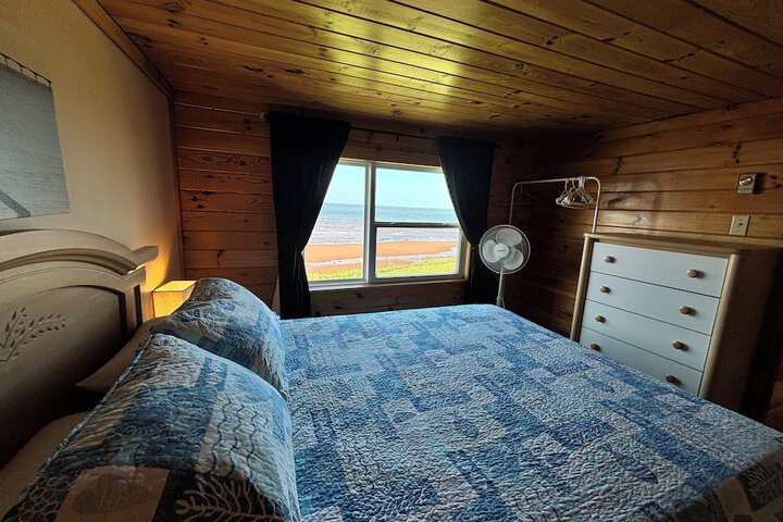 Room 2 of 30