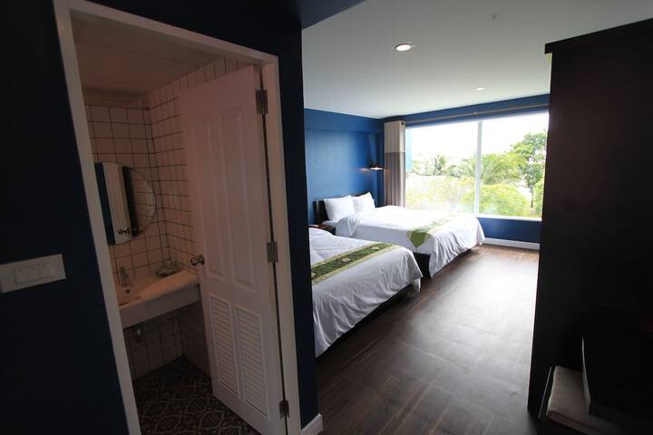 Room 16 of 126