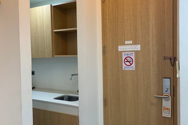 Room 9 of 44