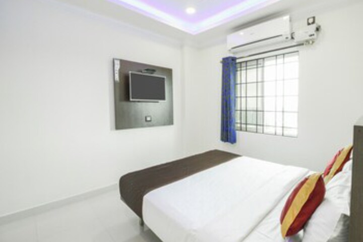 Room 15 of 21
