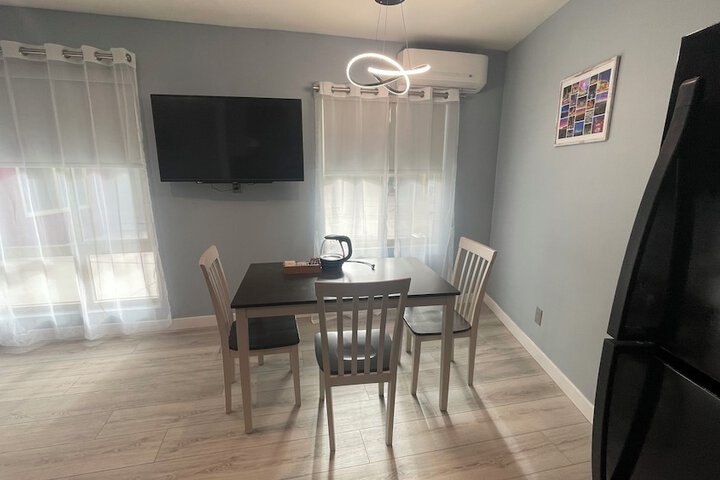 Room 6 of 89