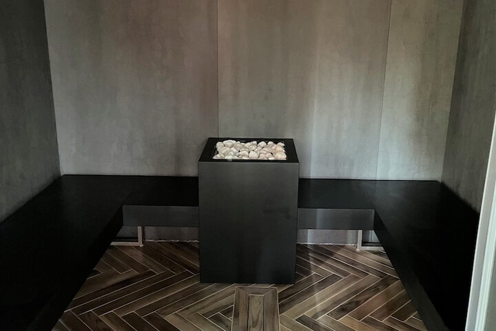Room 30 of 47