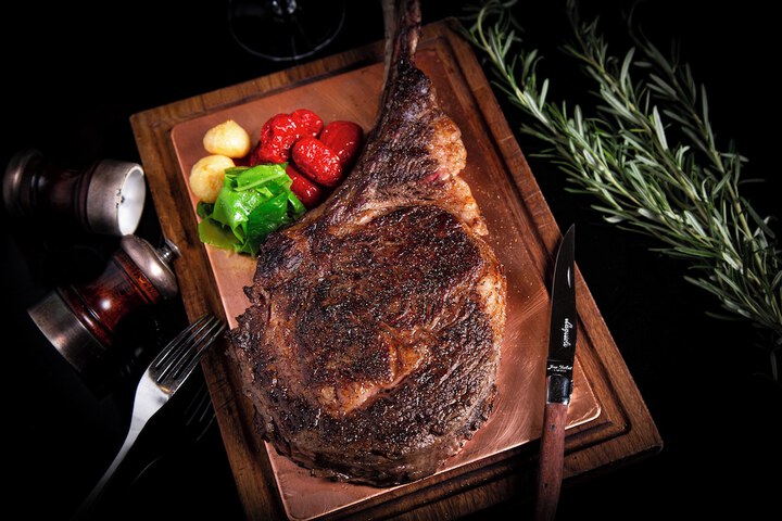 Dining 86 of 140