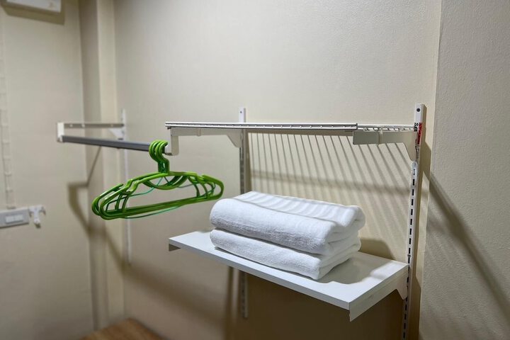Room 12 of 41