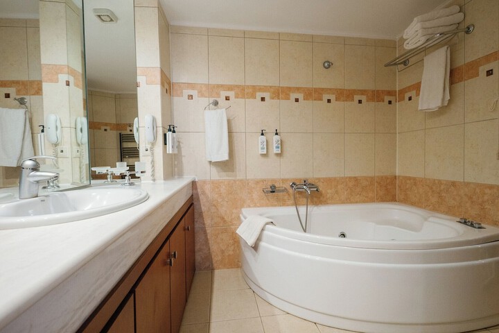 Clean Restrooms