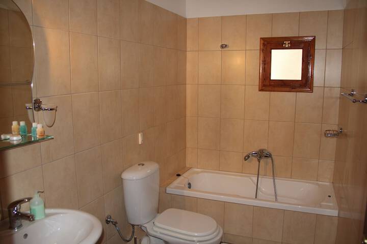 Room 70 of 206