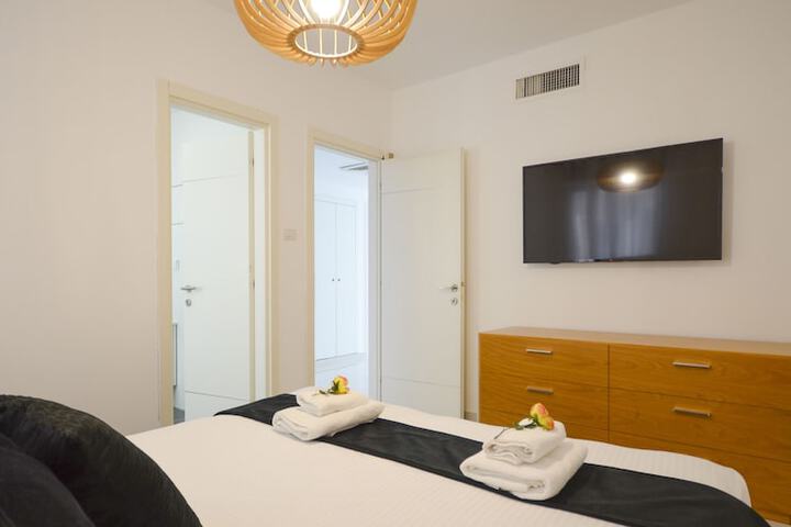 Room 63 of 315