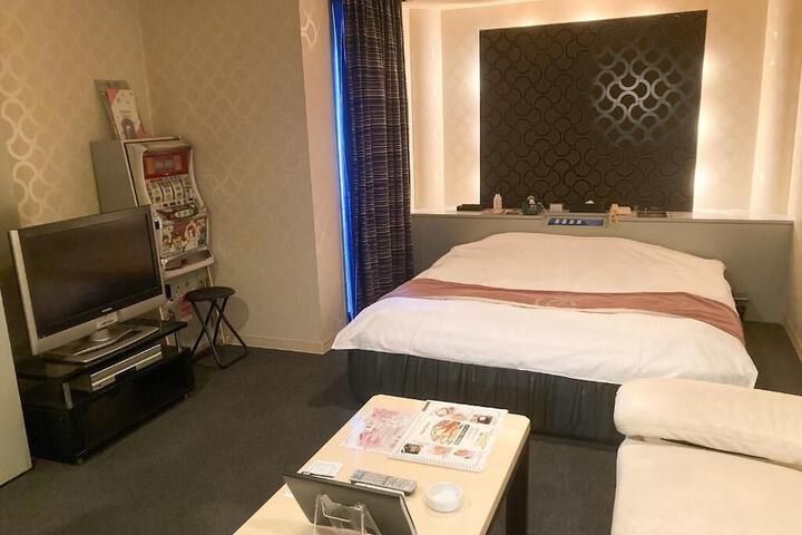 Room 4 of 21