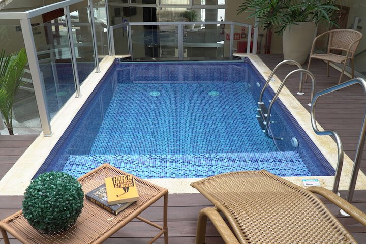 Pool 32 of 55
