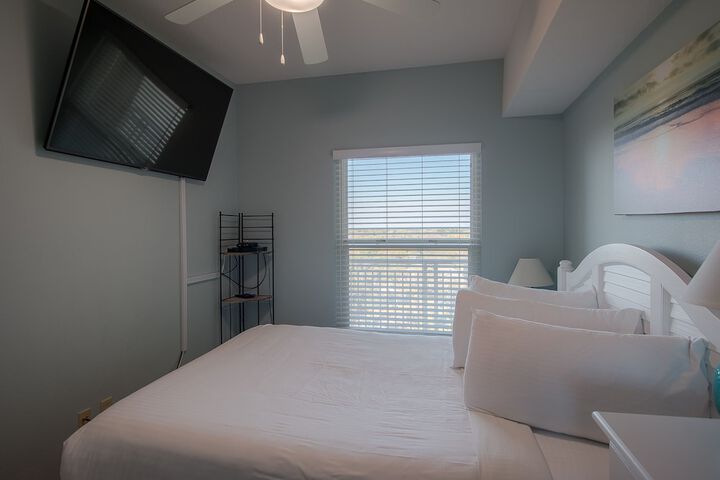 Legacy Towers Legacy II 1006 in Gulfport, LA