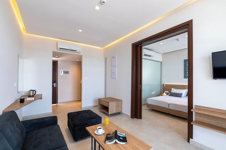 Room 4 of 35