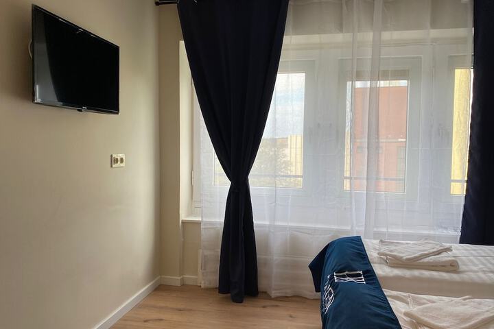 Room 15 of 25