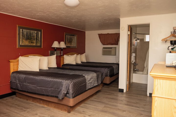 Room 9 of 23