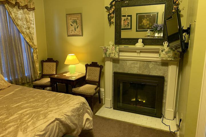 Room 29 of 114