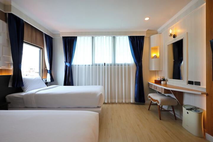 Room 20 of 86