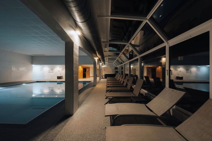 Pool 44 of 154
