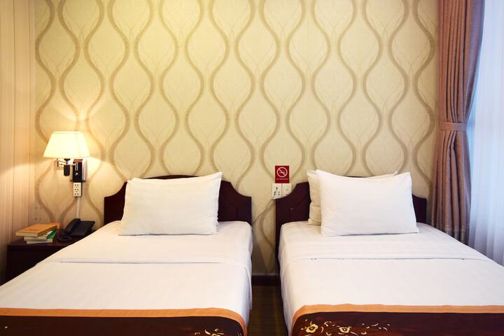 Room 10 of 49