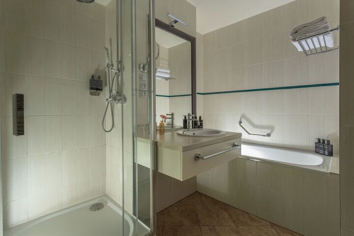 Bath Interior