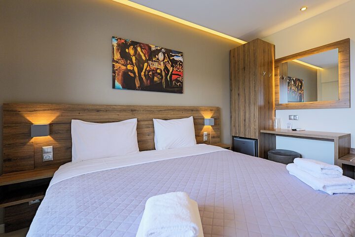 Room 27 of 137