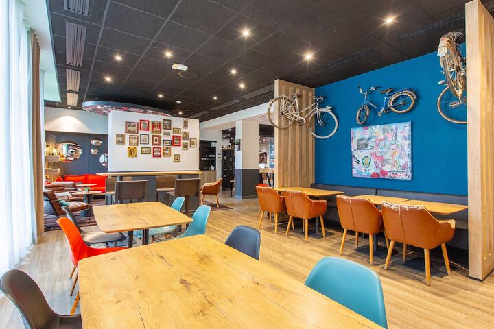Dining Photos