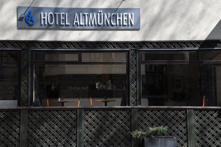 Hotel 68 of 72