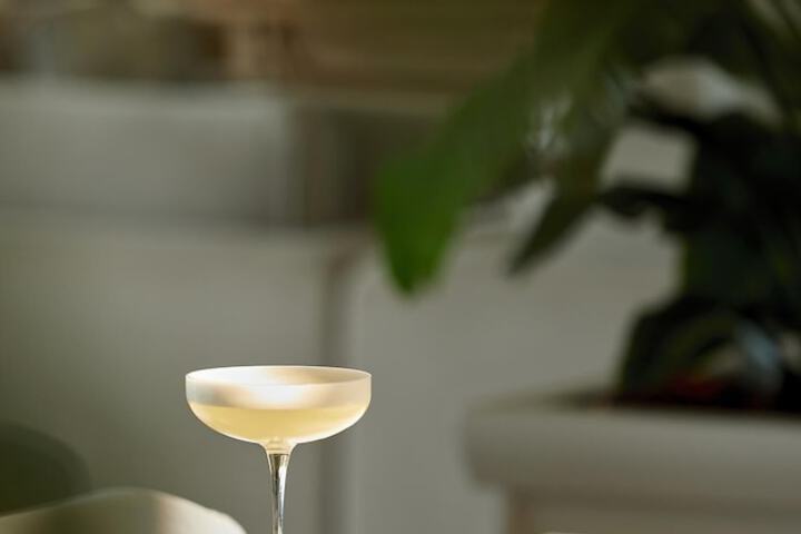 Lounge 390 of 562