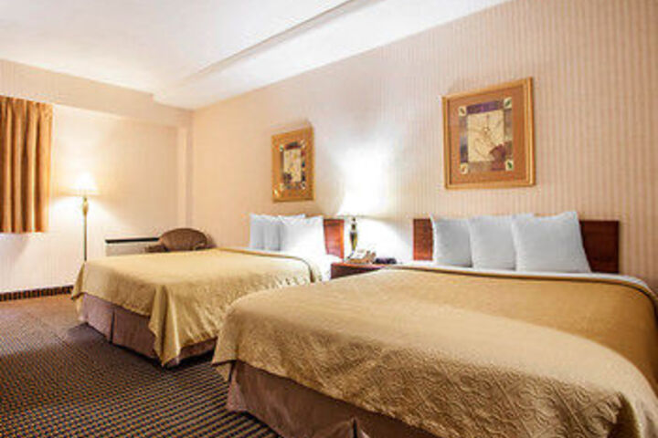 Room 9 of 24