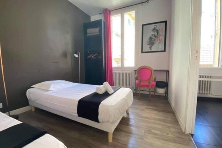 Room 14 of 41