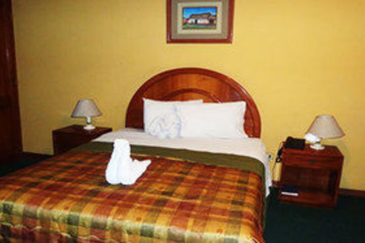Room 19 of 28