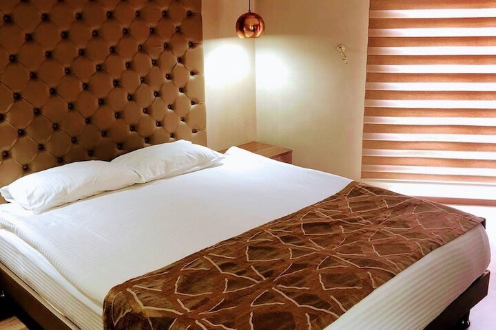 Room 26 of 48