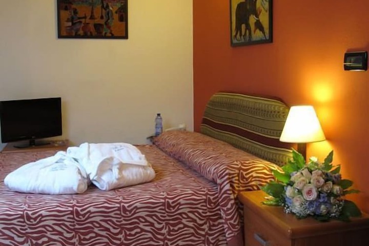 Room 13 of 53