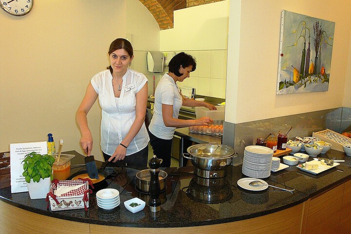 Breakfast area