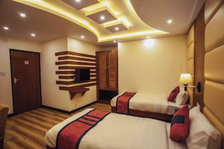 Room 13 of 339
