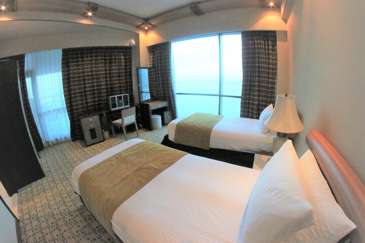 Room 14 of 72