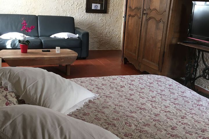 Room 26 of 98