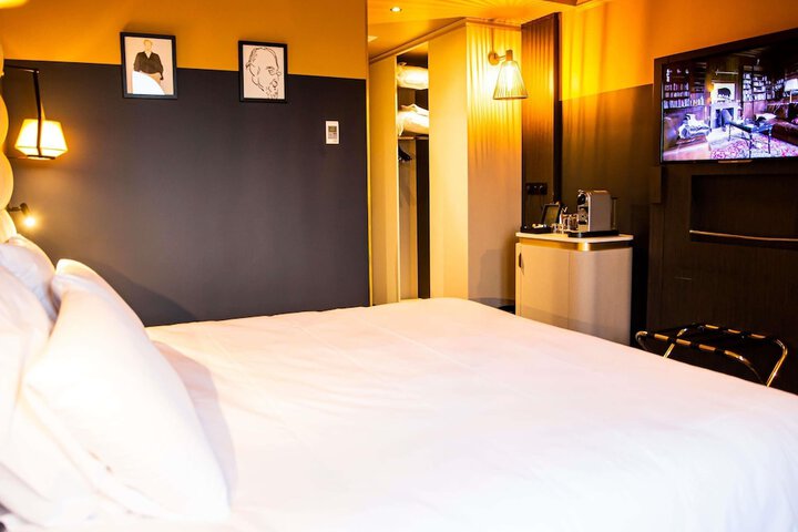 Room 10 of 47