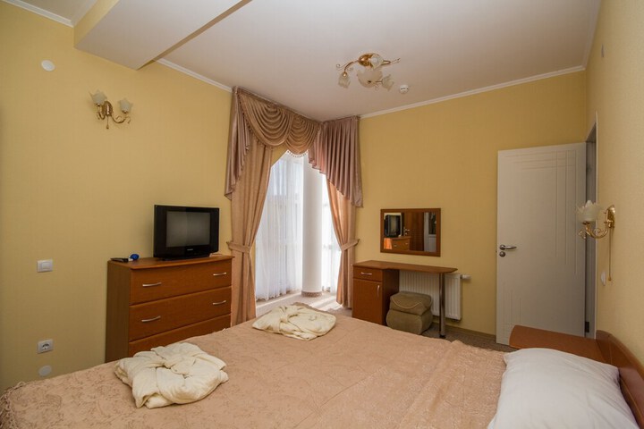Room 35 of 129