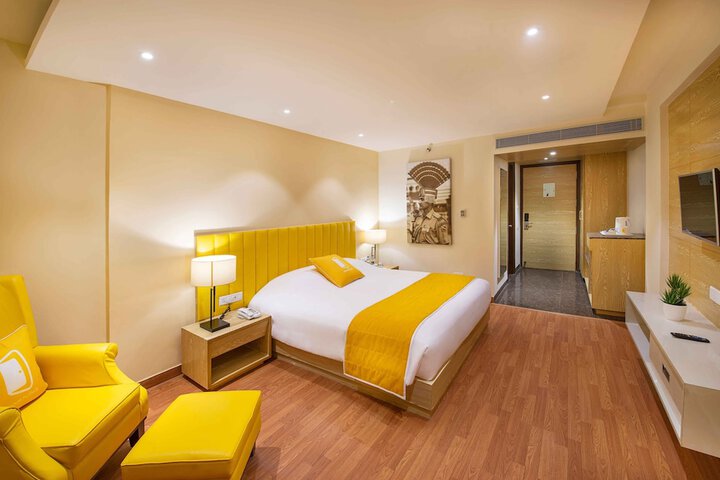 Room 12 of 54