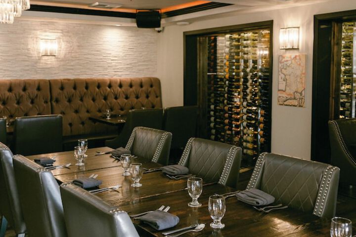Dining 94 of 149