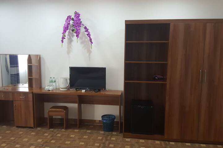 Room 19 of 44