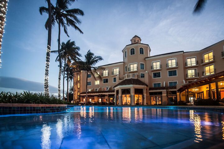 Pool Hotel