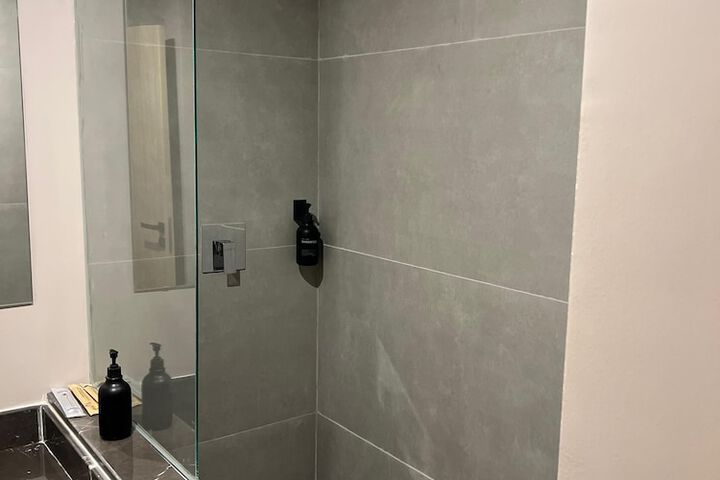 Room 25 of 41